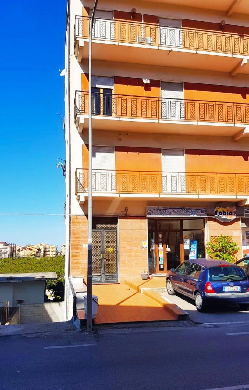 Casa Gentile Caruso Bed & Breakfast Torrenova  ภายนอก รูปภาพ